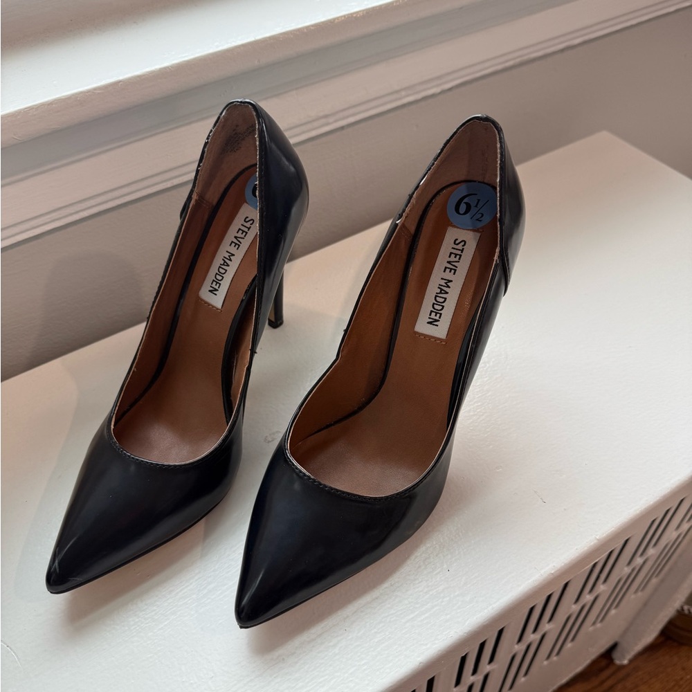 Steve Madden Black Heels Elegant Design